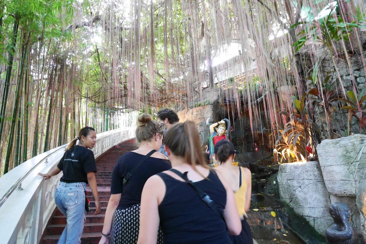 Chingcha Bangkokホステル エクステリア 写真